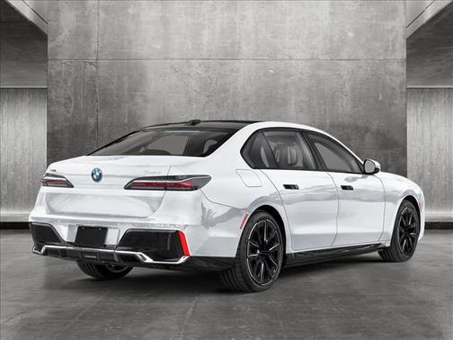 2025 BMW 750e xDrive