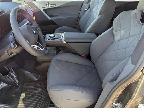 2026 BMW iX xDrive60