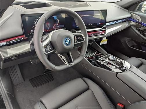 2026 BMW 550e xDrive