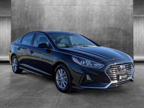 Photo 3 of 22 of 2019 Hyundai Sonata SE