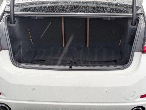 2024 BMW 330 i xDrive