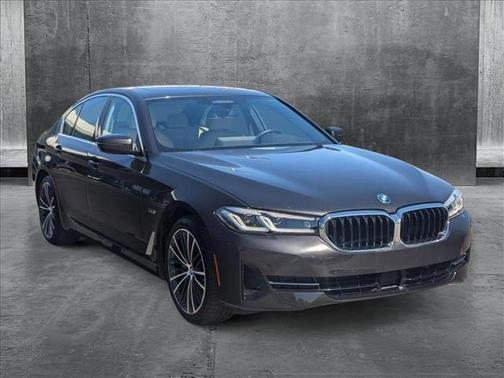 2022 BMW 530e 530e
