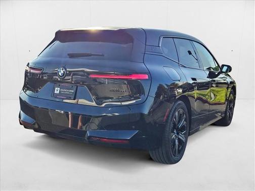 2025 BMW iX M60