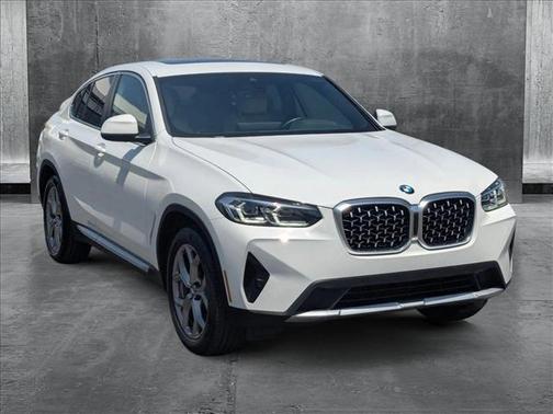 2023 BMW X4 xDrive30i
