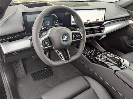 2026 BMW 530 i xDrive