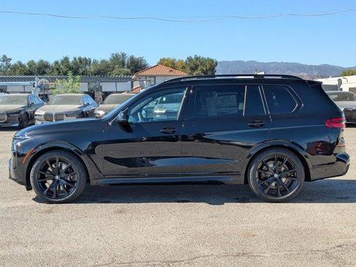 2026 BMW X7 M60i
