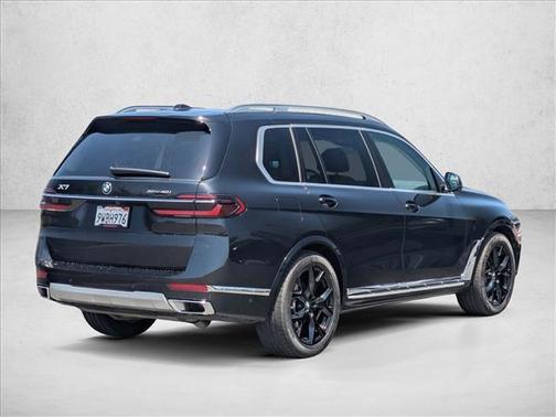 Black Sapphire Metallic 2026 BMW X7 xDrive40i