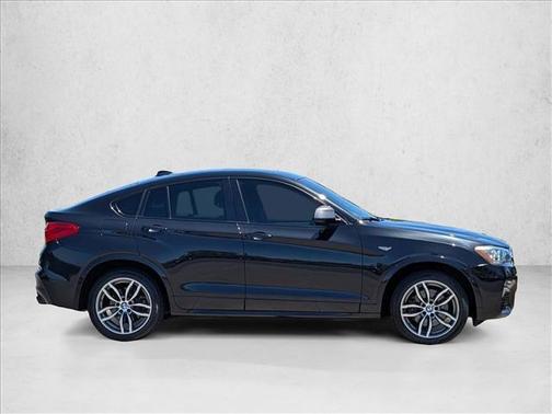 Black 2018 BMW X4 M40i