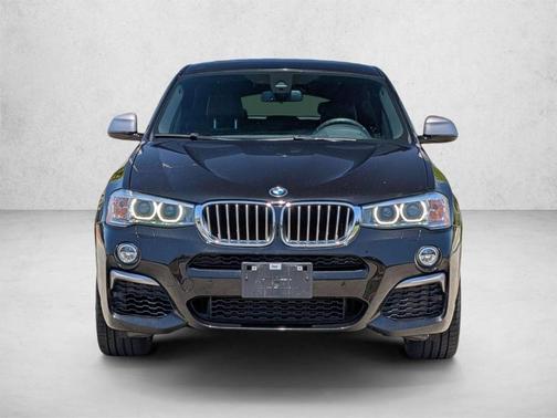 Black 2018 BMW X4 M40i