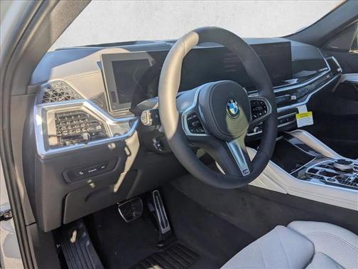 2026 BMW X6 xDrive40i