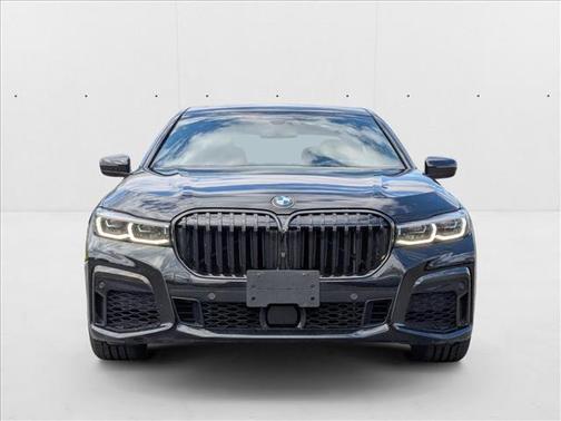 2022 BMW 750 i xDrive