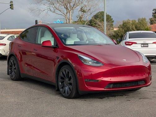 2025 Tesla Model Y Performance