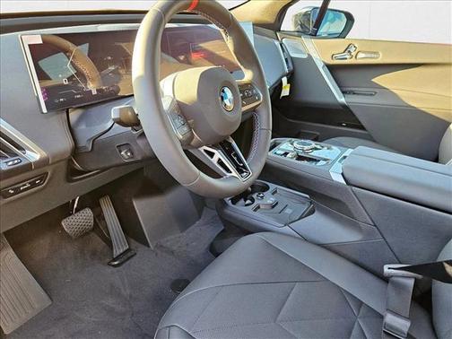 2025 BMW iX M60