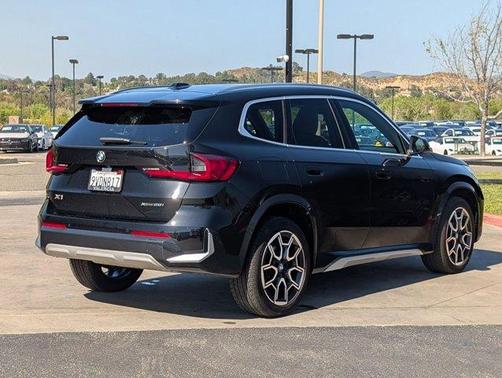Black Sapphire Metallic 2025 BMW X1 xDrive28i