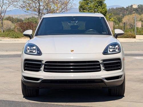Carrara White Metallic 2021 Porsche Cayenne Base