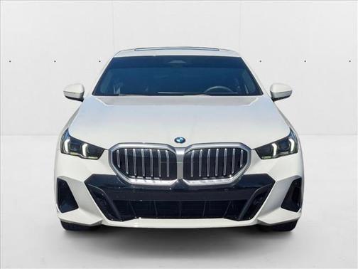 2024 BMW 530 i