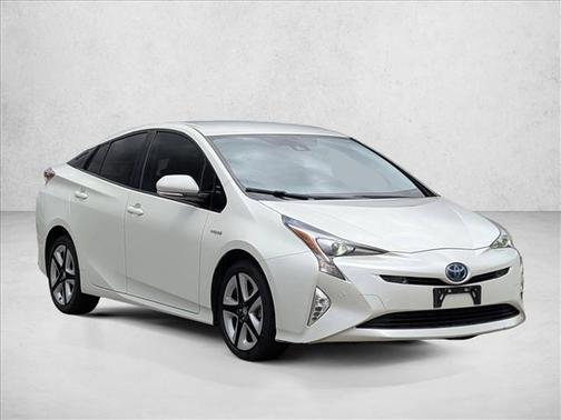 Blizzard Pearl 2017 Toyota Prius Three Touring