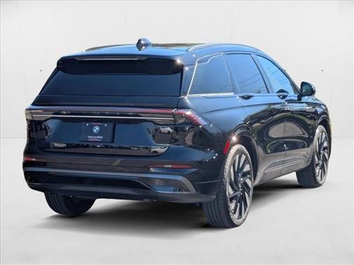 2025 Lincoln Nautilus Reserve