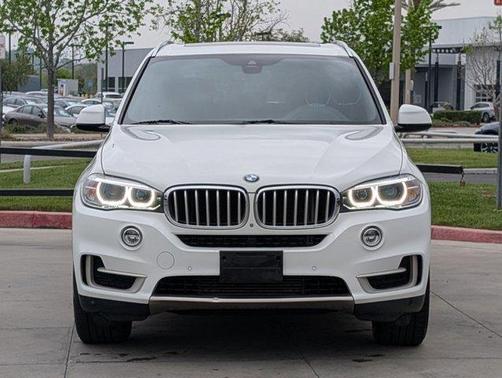 Mineral White Metallic 2017 BMW X5 sDrive35i