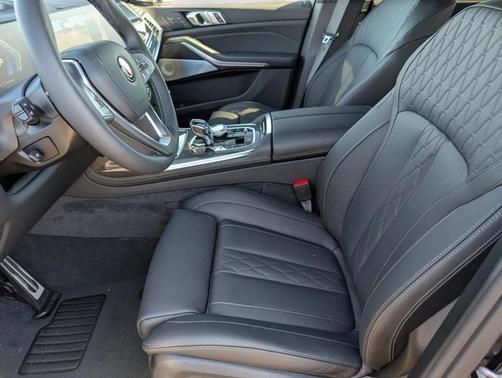 Black Sapphire Metallic 2026 BMW ALPINA XB7 Base