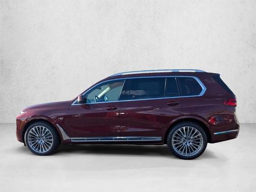 Aventurin Red Metallic 2026 BMW X7 xDrive40i