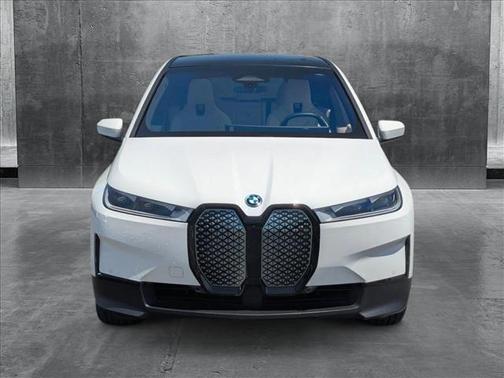 2025 BMW iX xDrive50