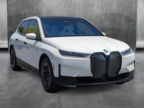2025 BMW iX xDrive50