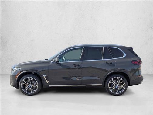 Gray Metallic 2026 BMW X5 sDrive40i