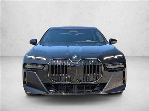 2026 BMW 740 i xDrive