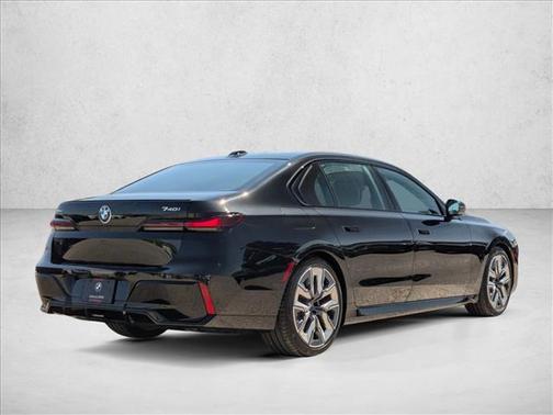2026 BMW 740 i xDrive