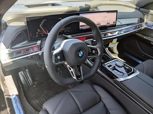 2026 BMW 740 i xDrive