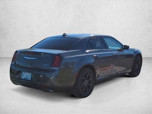 2019 Chrysler 300 S