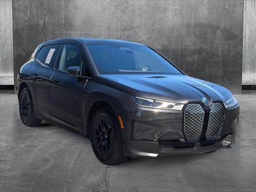 2025 BMW iX xDrive50