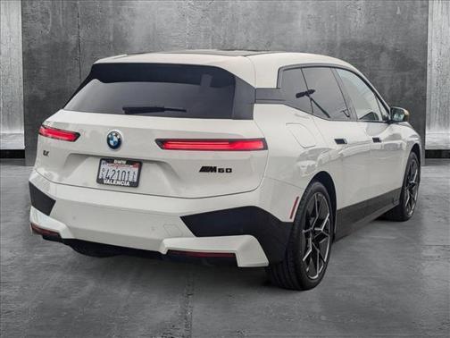 2025 BMW iX M60