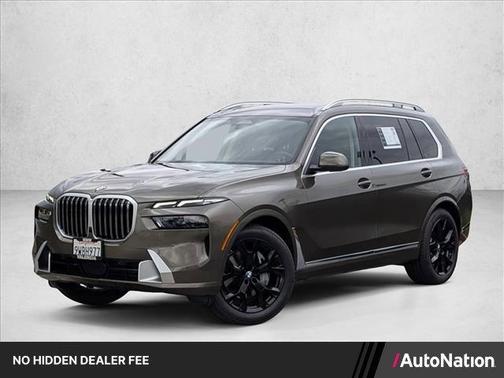 Manhattan Green Metallic 2026 BMW X7 xDrive40i