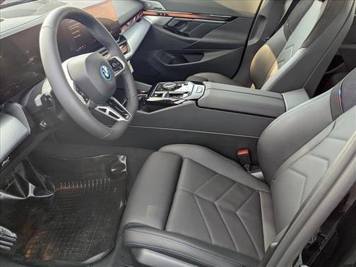 2026 BMW i5 xDrive40