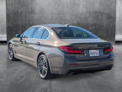 2022 BMW 540 i