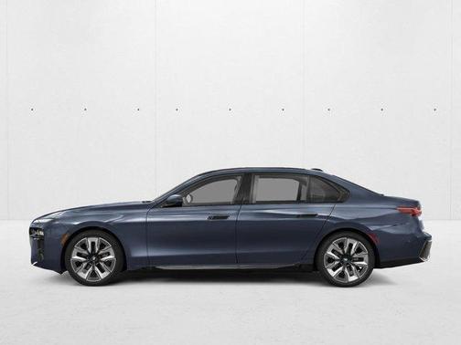 Carbon Black Metallic 2026 BMW 740 i