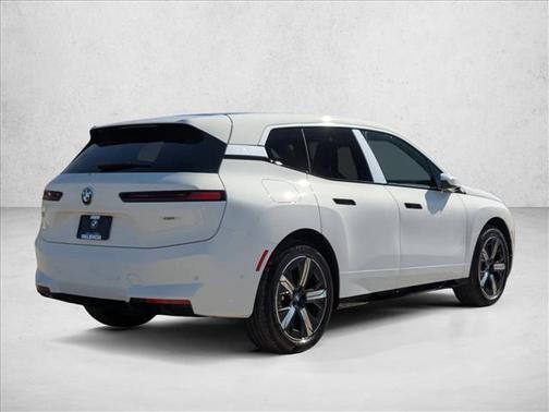 2026 BMW iX xDrive60