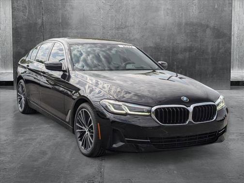 2022 BMW 530 i