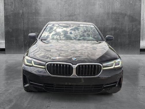 2022 BMW 530 i