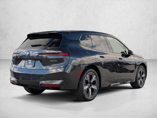 2026 BMW iX xDrive60