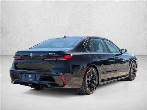 2026 BMW 750e xDrive