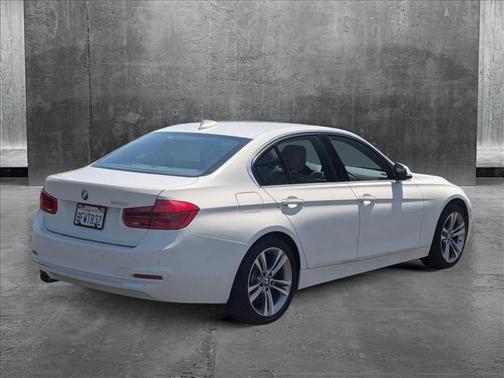 2018 BMW 330 i