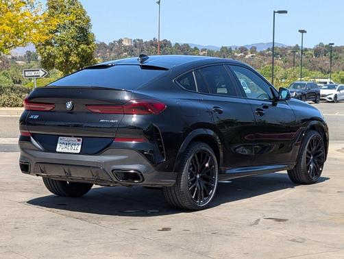 Black Sapphire Metallic 2021 BMW X6 sDrive40i