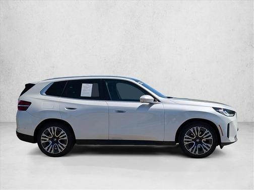 Mineral White Metallic 2025 BMW X3 30 xDrive