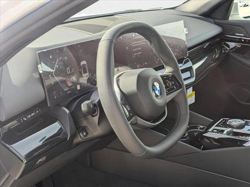 2025 BMW 530 i