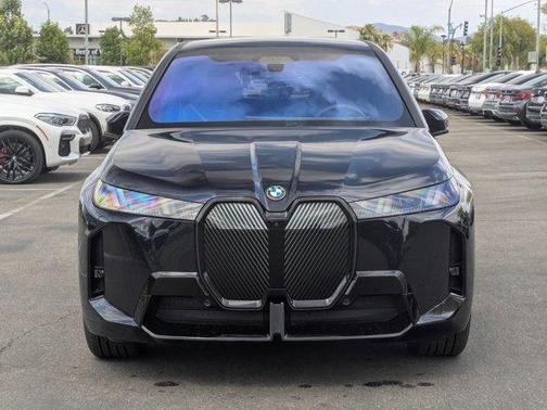 2026 BMW iX xDrive60