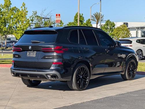 Black Sapphire Metallic 2025 BMW X5 sDrive40i