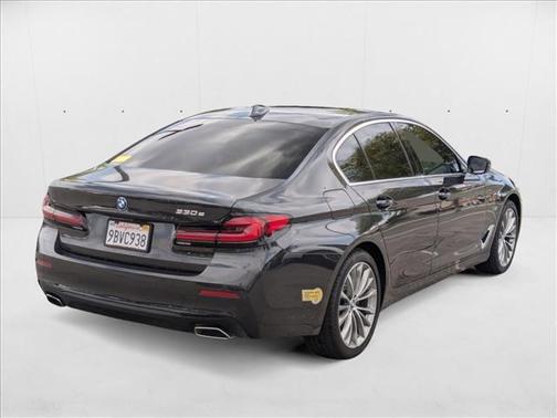 2022 BMW 530e 530e